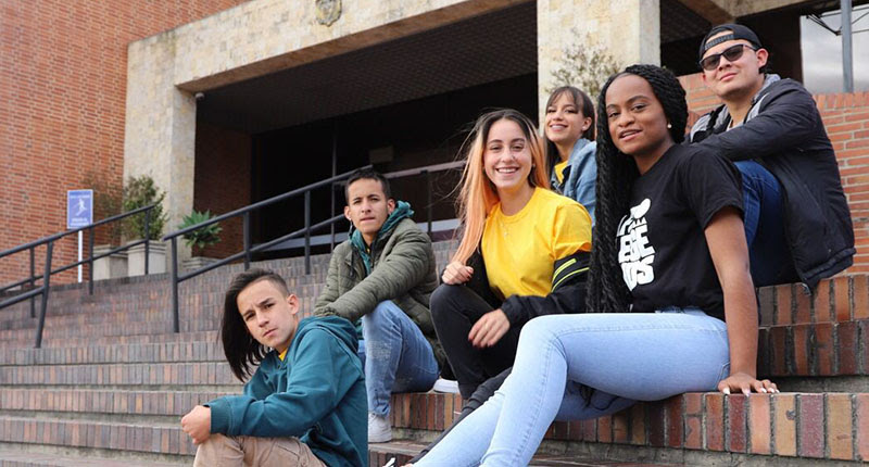 Espectadores COLOMBIANOS en directo Youtube